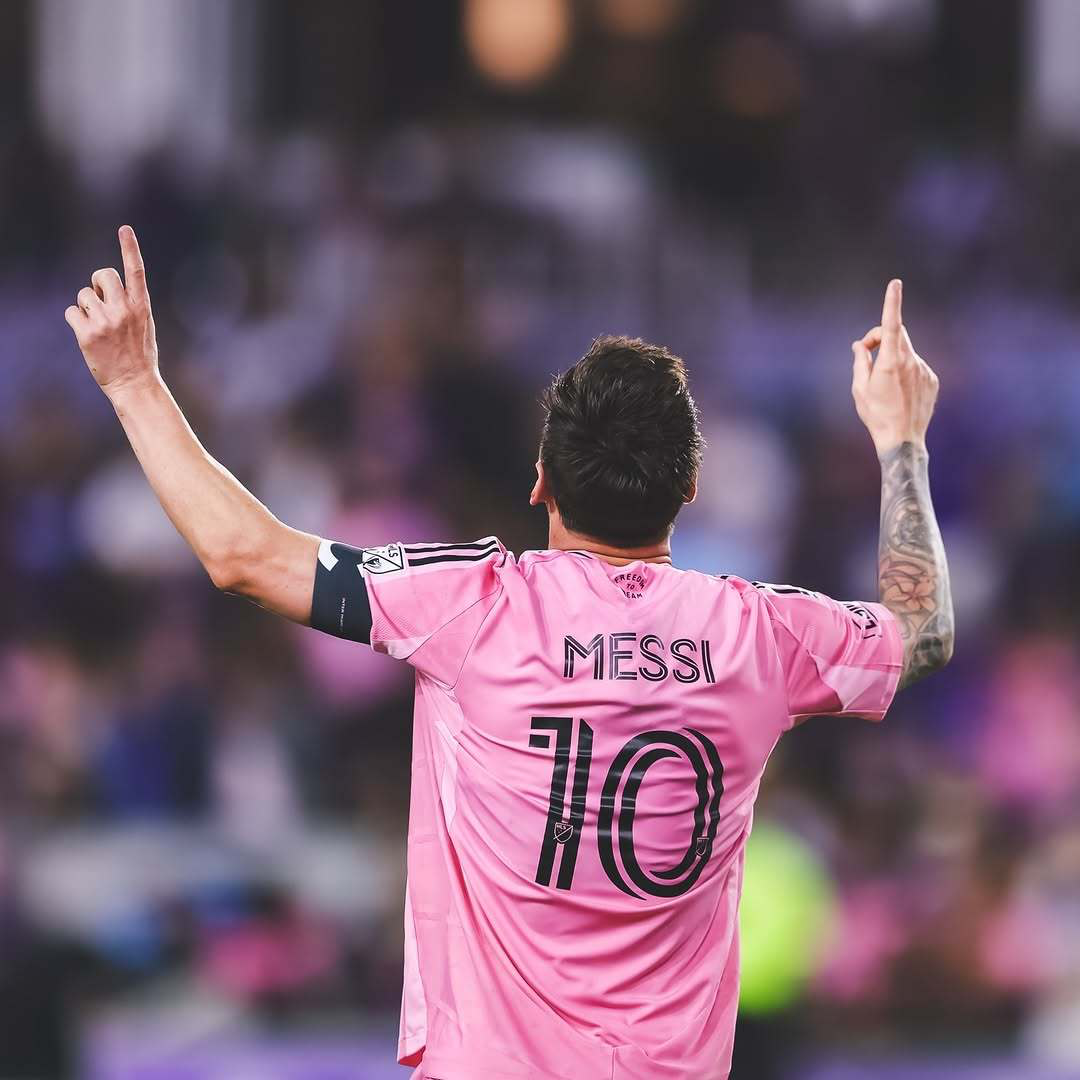 体育娱乐-马斯切拉诺:梅西是历史第一人!但也需要看到队友反馈!