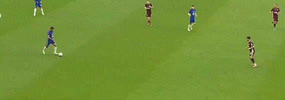 体育娱乐-【足总杯】VAR吹掉绝平球 莱斯特擒切尔西首度捧杯